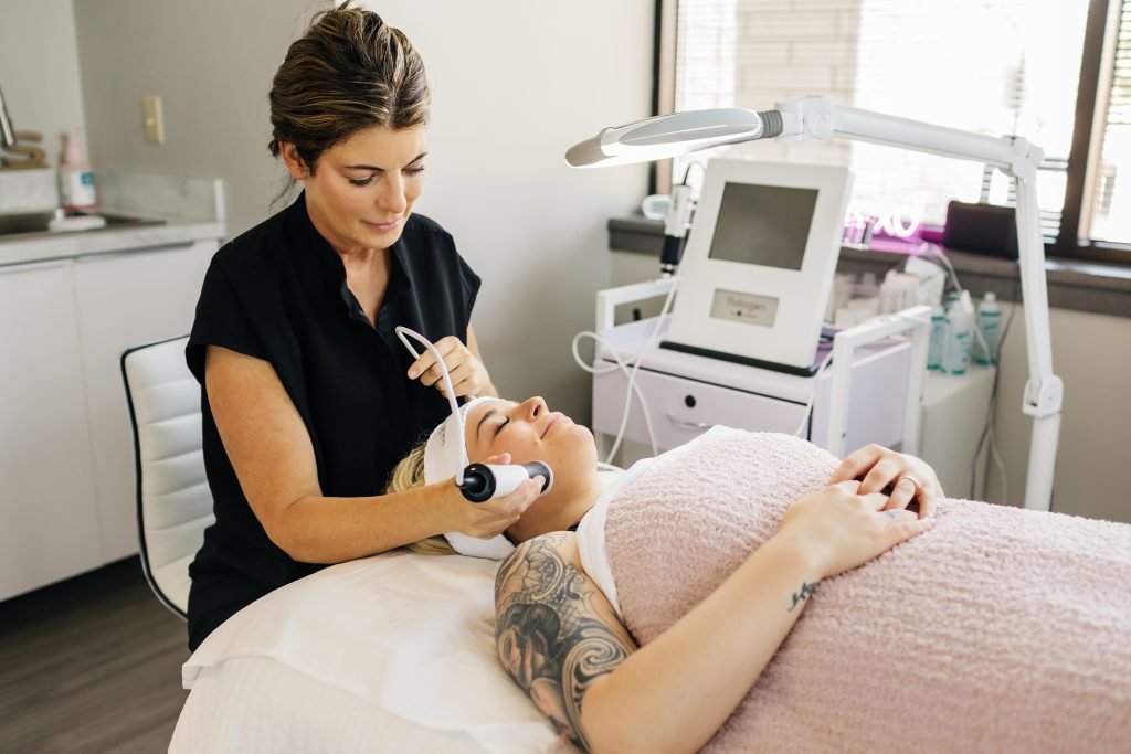 glo2facial burnsville