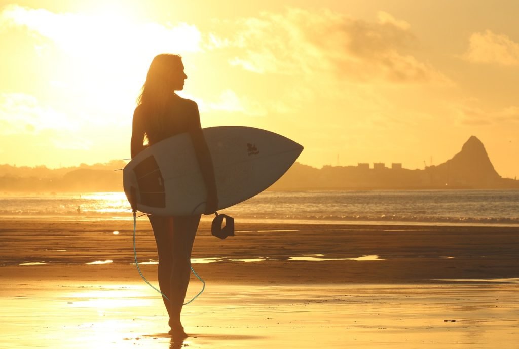 beach, surfer, surfboard, dawn, girl, ocean, recreation, sand, sea, seashore, silhouette, summer, sun, sunlight, sunset, surf, surfer girl, walking, nature, woman-1838501.jpg