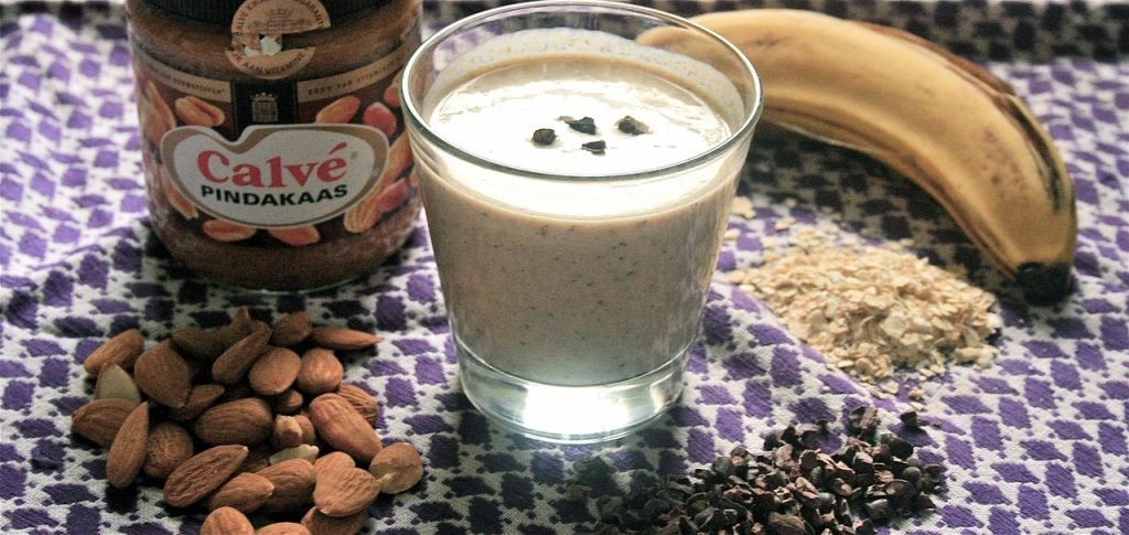 drink breakfast, almond, cacao, nibs, shake, banana, peanut butter, smoothie, shake, shake, shake, peanut butter, smoothie, smoothie, smoothie, smoothie, smoothie-642121.jpg