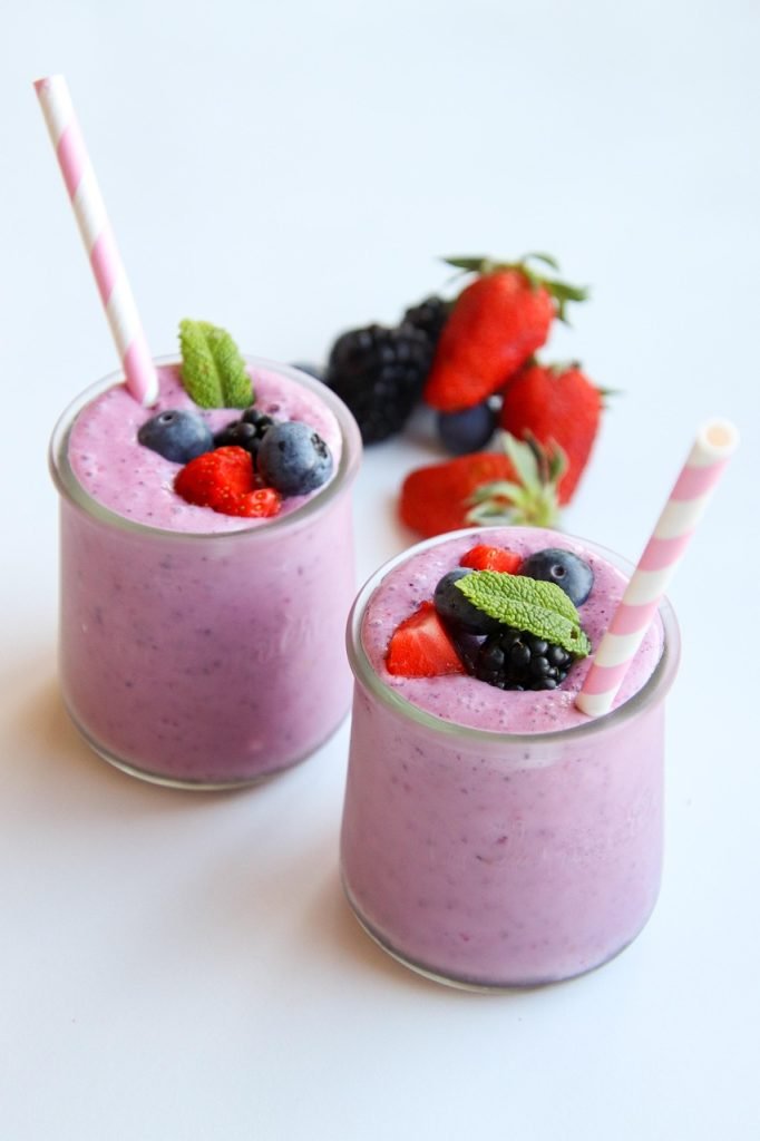 smoothie, breakfast, berries, strawberry, blackberry, blueberry, mint, tasty, food, red, pink, smoothie, smoothie, smoothie, smoothie, smoothie-5154447.jpg